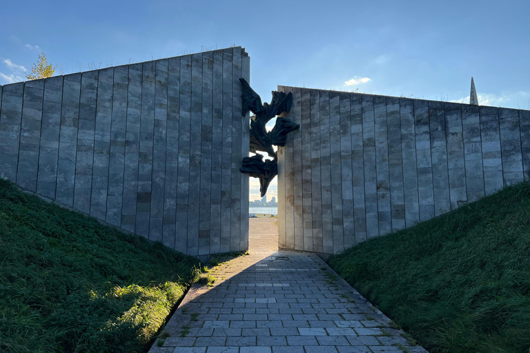 Tour de la película Tenet en Tallin con un extraTenet Tour (1.5h)