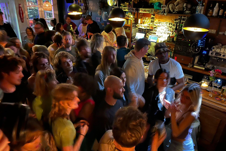 Utrecht: o melhor pub crawl com um anfitrião local e shotsUtrecht: Rota dos bares com guia local e shots
