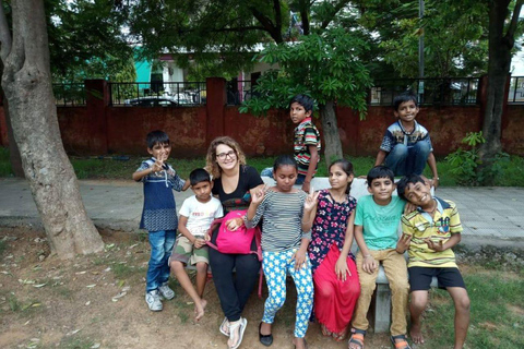 SBB Volunteer abroad at the Educational Centre in Slums SBB Volunteer at an Educational Centre in Slums
