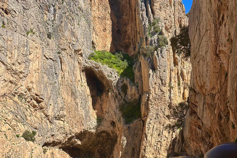 Málaga: Caminito del Rey Private Tour with Guide & Pickup