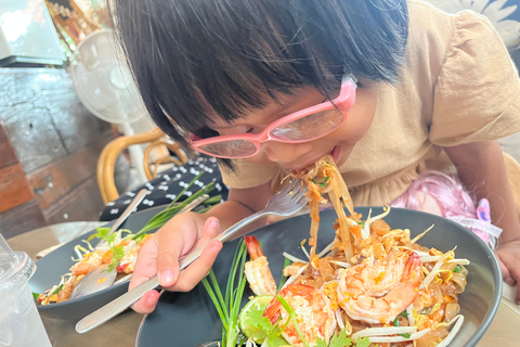 Bangkok: Railway Market, Floating Market, and Boat Tour