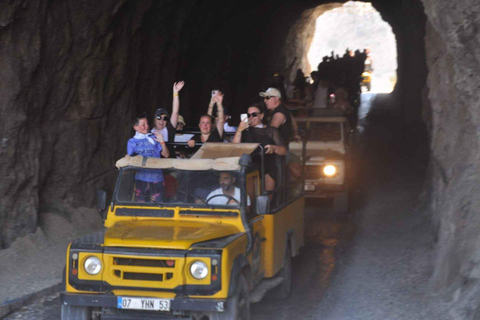 Side: Green Canyon Jeep Safari & Boat Tour with Lunch Side: Green Canyon Jeep Safari Tour + Lunch (No Boat Tour)
