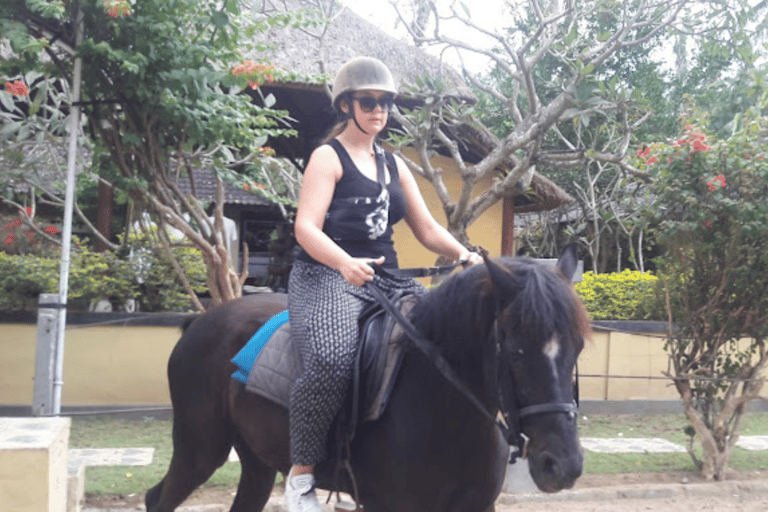 Ubud: 1 Hour Countryside Beach Horse Riding with Transfer Ubud: 1 Hour Countryside Horse Riding with Rice Field View