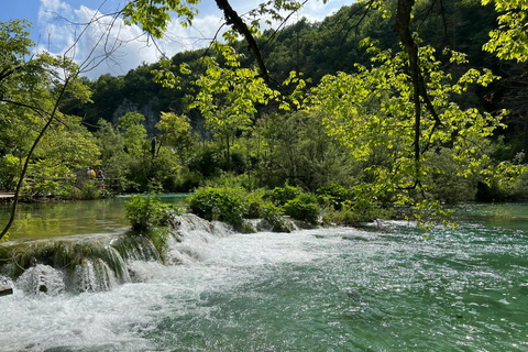 Zagreb: Plitvice Lakes & Rastoke Watermill Village Day Tour