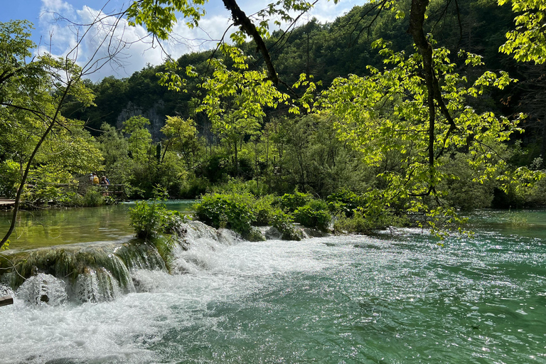 Zagreb: Plitvice Lakes & Rastoke Watermill Village Day Tour