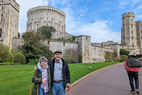 London: Royal Windsor & Runnymede Private Taxi Tour