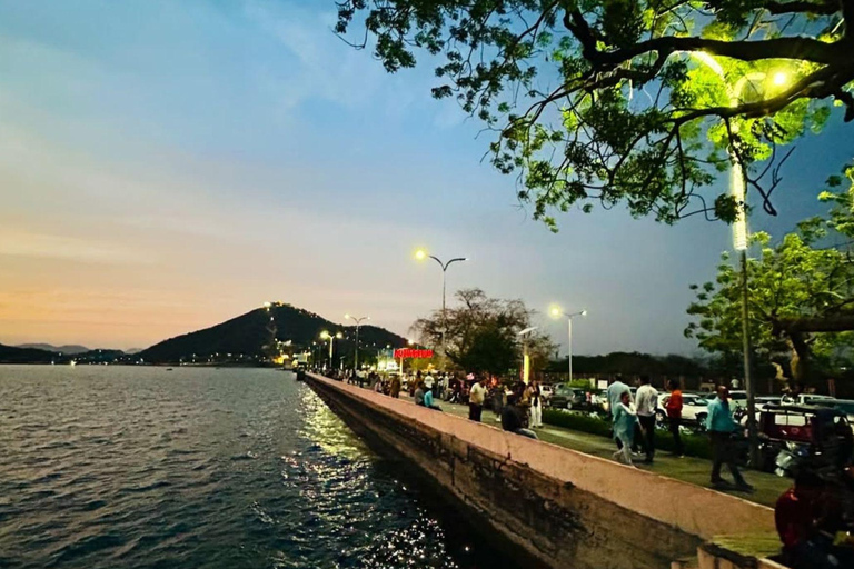 Udaipur Night Walk: Discover History, Culture &amp; Stories