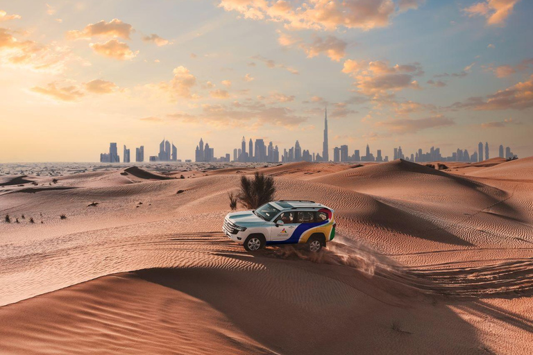 迪拜：高端野生动物园、骆驼骑乘体验、Lisaili Fort Camp和自助餐迪拜：高端野生动物园、骆驼骑乘体验、Lisaili Fort Camp 和自助餐