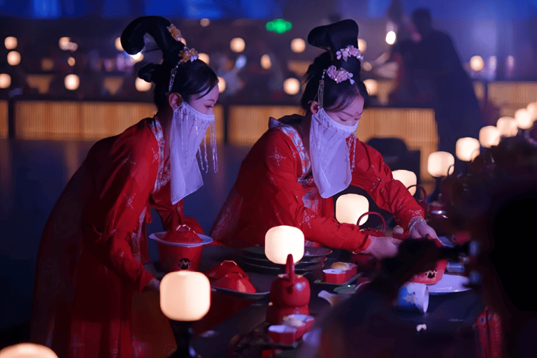 Kunming Jueyan: Immersive Ancient Palace Banquet with Show Costume + Makeup + 4 Retouched Shots + Raw Files (No Meals)