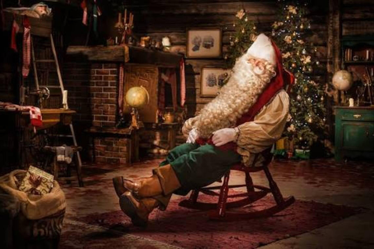 Rovaniemi: SantaPark All-Day Adventure with Lunch