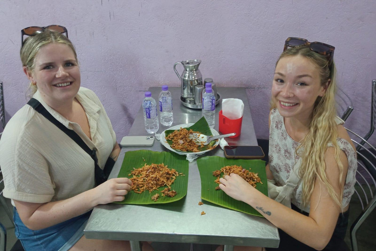 Colombo Foods Tour by Tuk Tuk ( Food chargers included )