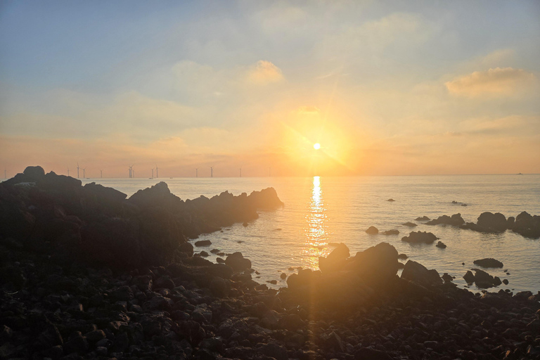 Jeju: Southwest & West Coast Highlights Full Day Bus Tour