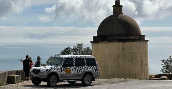 Arrábida - Sesimbra: Jeep Tour and Wine Tasting at Azeitão