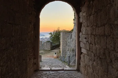 Klis Sunset Sightseeing Bus Tour
