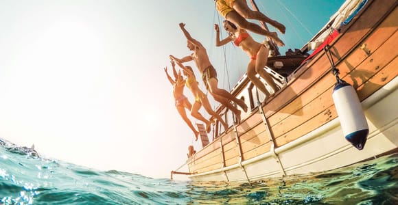 Capri: Bootstour um die Insel mit Schnorcheln, Getränken und Freizeit