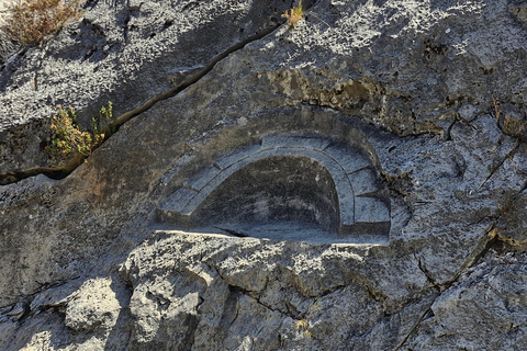 Cuzco: ÑAUPA IGLESIA - QUILLARUMIYOQ EXPLORATIE