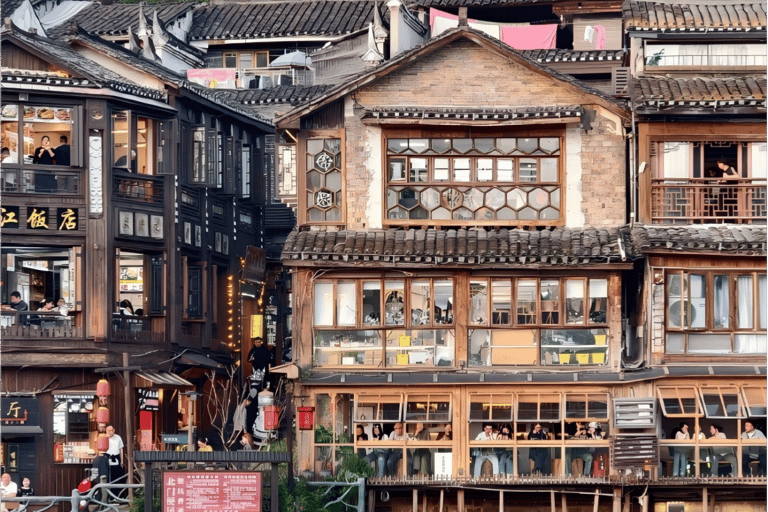 Four-Day Tour of Zhangjiajie and Fenghuang Four-day and three-night tour of Zhangjiajie and Fenghuang