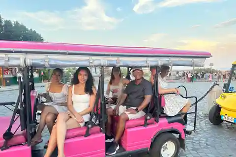 Rome : Golf cart tour with Professional Photographer