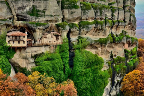 Meteora Monasteries: Full Day Tour from Athens