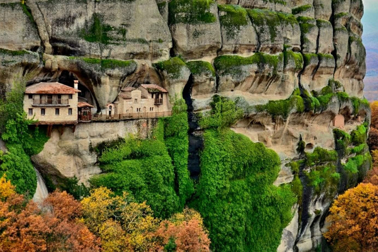 Meteora Monasteries: Full Day Tour from Athens