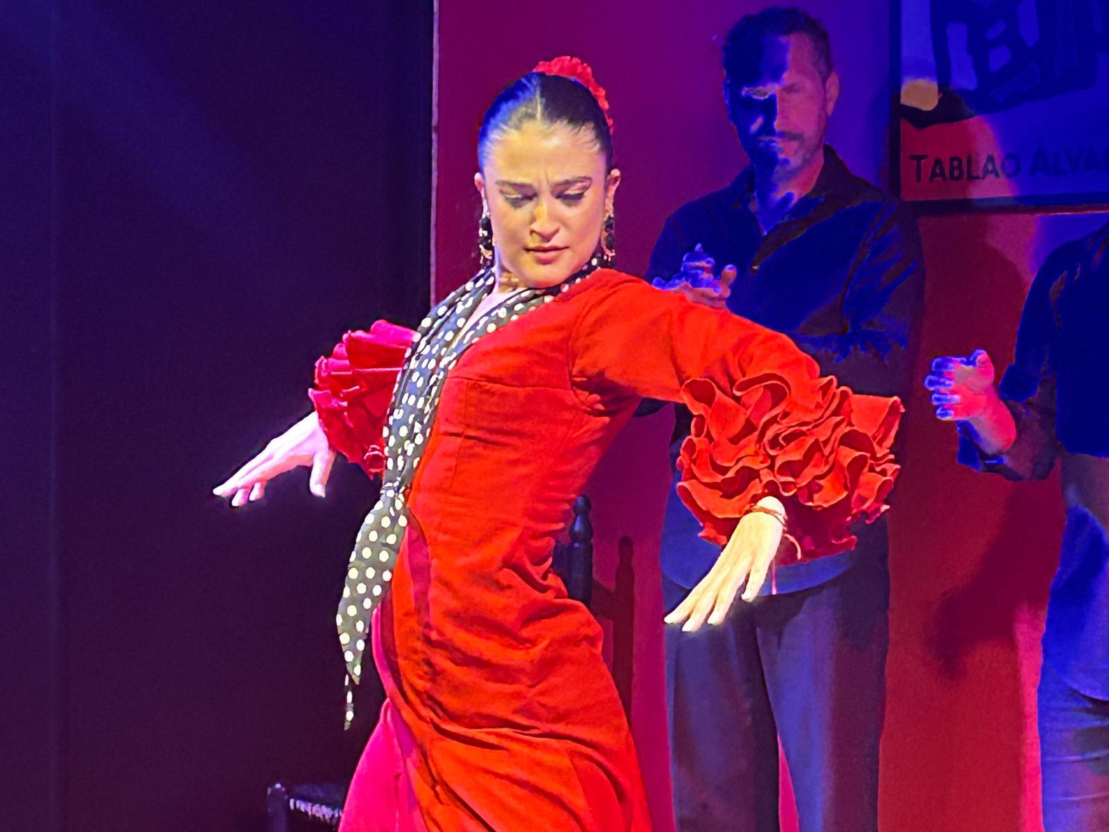 Sevilla: Espectáculo Flamenco en el Tablao Álvarez Quintero