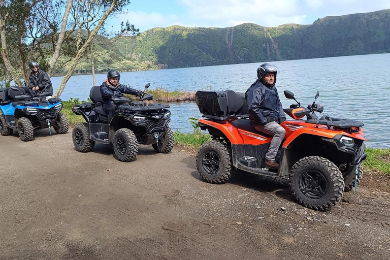 Sete Cidades : Visite d'une demi-journée en quad (ATV)1 personne à 1 quadruple