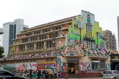 Nairobi: City Highlights Walking Tour