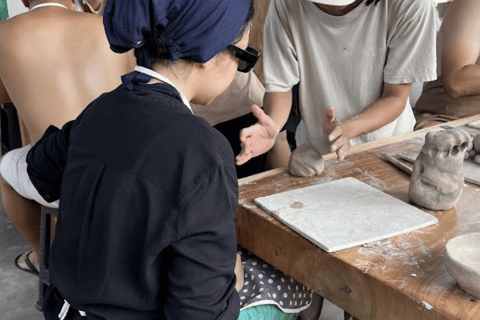 Ubud: Clase de cerámica con 2 kg de arcilla