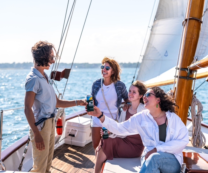 Newport: Day Sailing and Sightseeing Experience on Schooner
