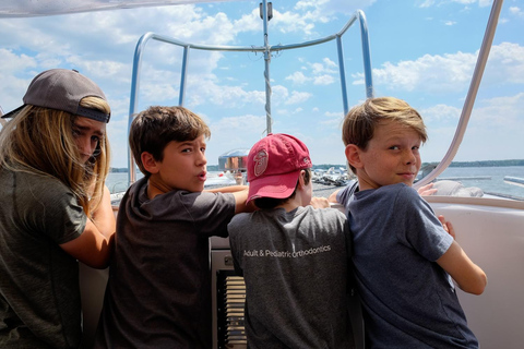 Portland: Maine Lighthouses Sightseeing Cruise with Drinks