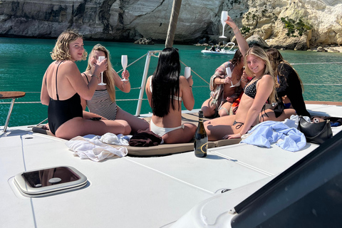 Cagliari: Catamaran Tour, Swimming, Snorkeling, & Prosecco Cagliari: Sailing Tour with Snorkeling and a Prosecco Toast