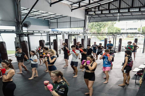 Chiangmai : Académie d&#039;entraînement au Muay ThaiChiangmai Muaythai training