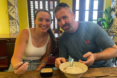 Ho Chi Minh City: Michelin-Recognized Food Tour by Motorbike