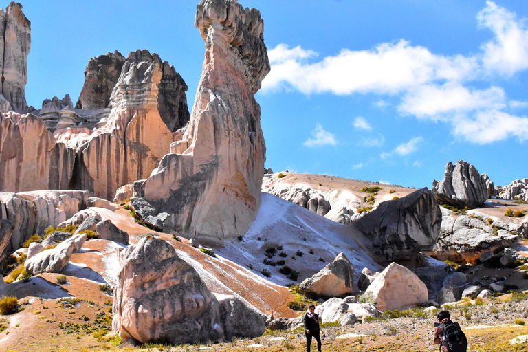 Arequipa: Tour to the Lunar Paradise in Choqolaqa with Guided Walk