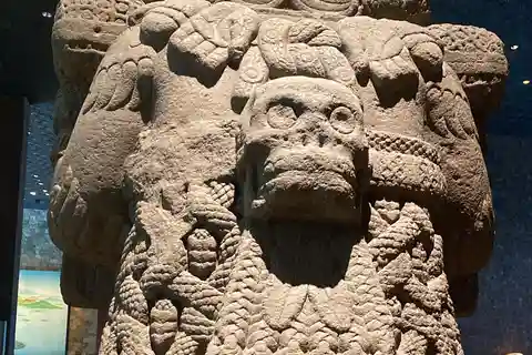Museu Nacional de Antropologia: uma viagem ao passado do México - idioma inglês.