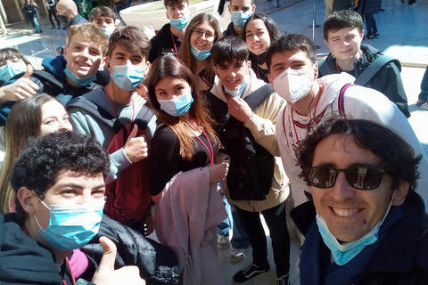 Granada: Alhambra, Alcazaba, and Nasrid Palaces Tour GRANADA. Alhambra with Nasrid palaces, Generalife, Alcazaba