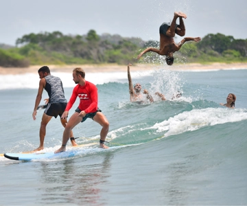 Lezioni di surf a Arugam Bay : Esperienza di surf per principianti