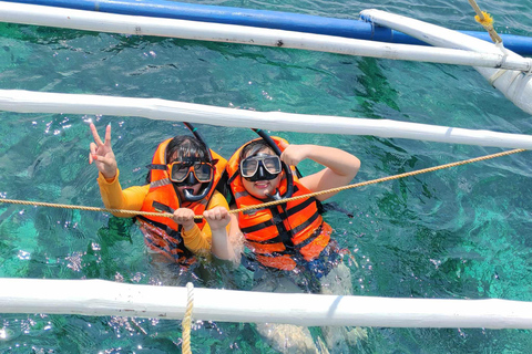 Boracay: Private Island Hopping Tour with Lunch & Kawa Bath