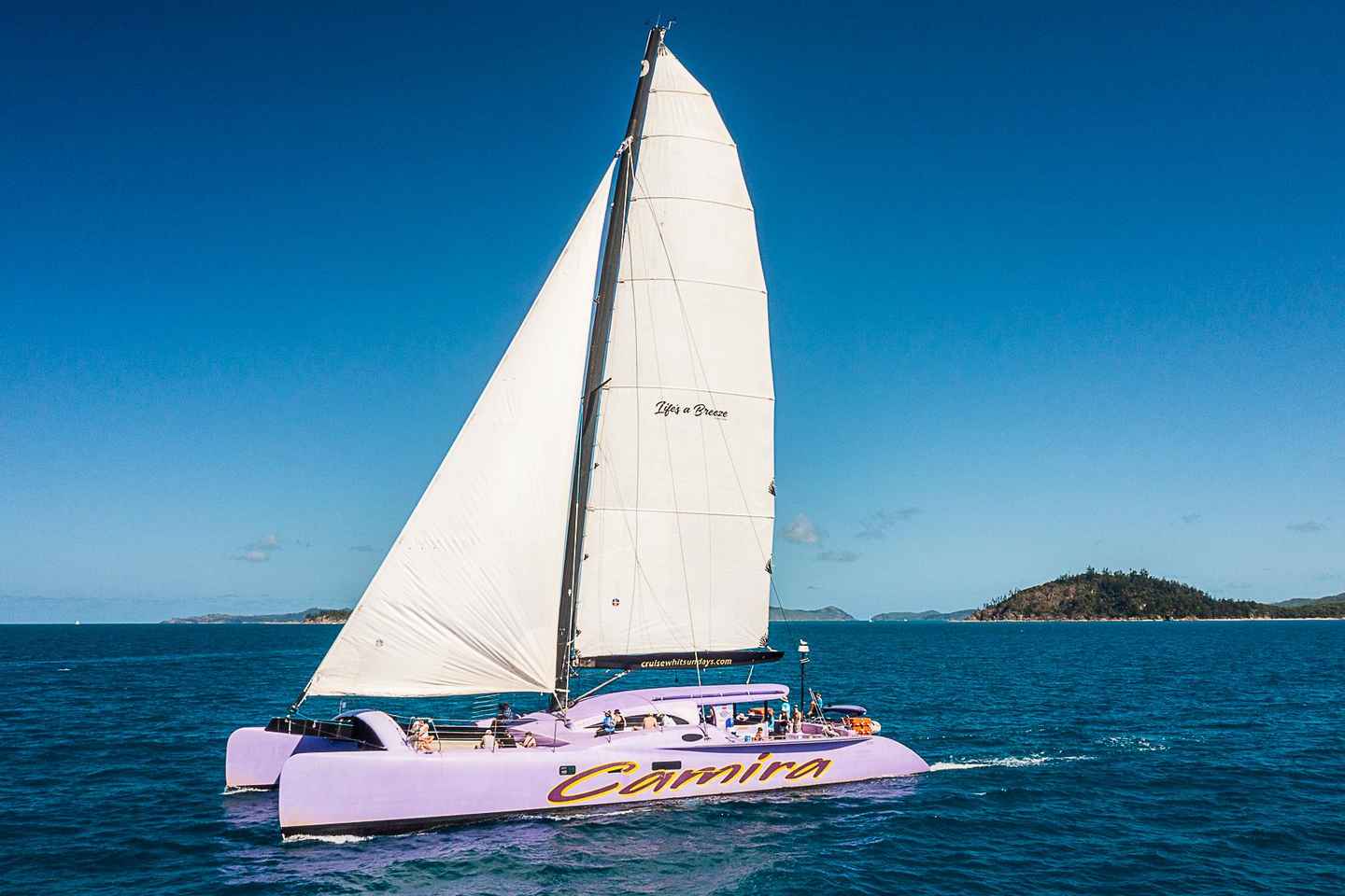 Airlie Beach: Whitsundays Full-Day Camira Sailing Adventure - Airlie Beach: Whitsundays Full-Day Camira Sailing Adventure
