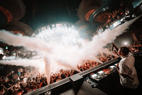 Las Vegas: VIP Club Crawl with Games, Open Bar & Party Bus
