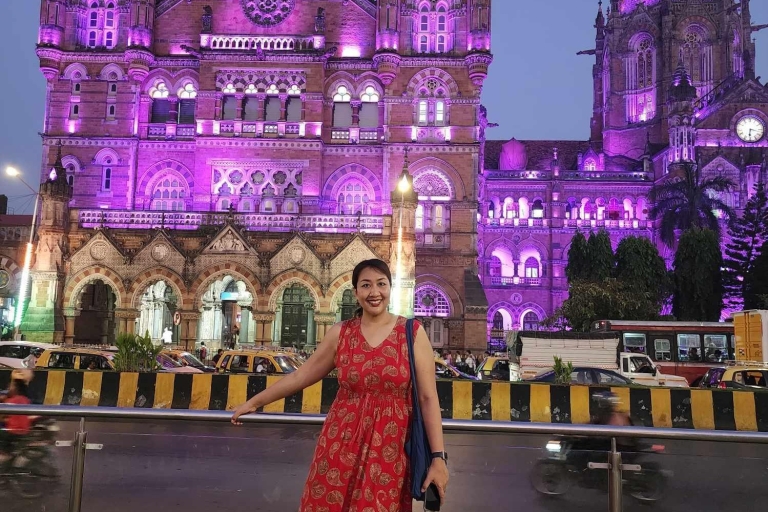 Bombaj: Najlepsza prywatna wycieczka po nocnym życiu z lokalnym przewodnikiem
