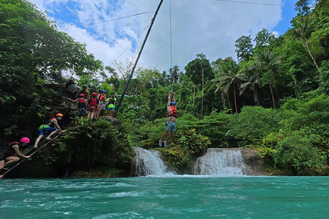 Cebu: Natação com tubarões-baleia e canoagem no KawasanTour em grupo: Natação com tubarões-baleia e canoagem no Kawasan