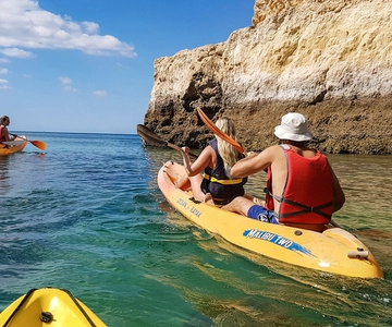 Benagil: Guided Kayaking Tour to the Benagil Cave