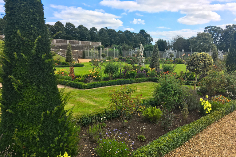 Hampton Court Palace Half-Day Trip from London with Tickets