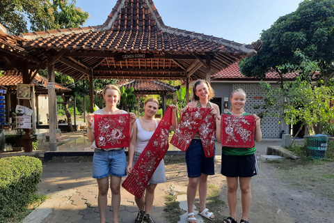 Yogyakarta: Batik Making Course in Kampung Batik Giriloyo