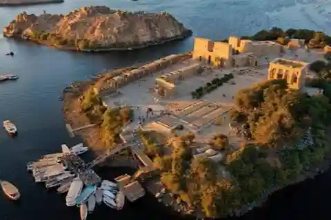 Assuan: Hoher Damm, Unvollendeter Obelisk, Philae und Nubisches Dorf