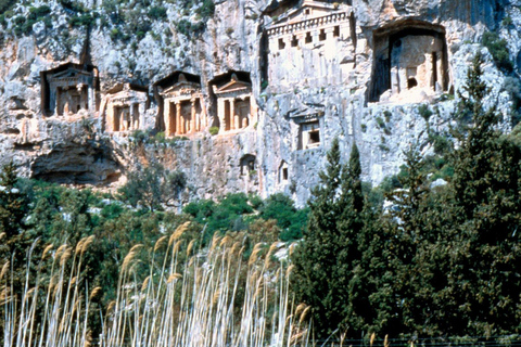 Turunc: Dalyan Turtle Beach Tour with Mud Bath & Lunch