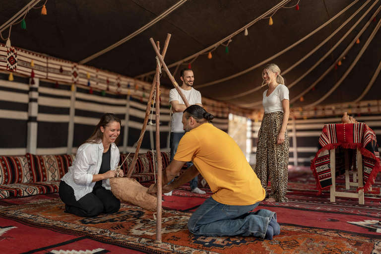 Expérience dans un campement dans le désert à Riyad