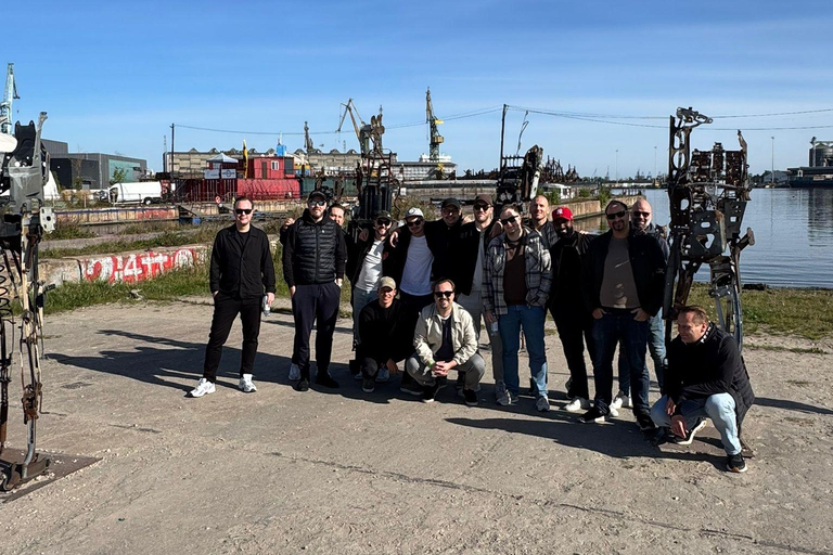 Gdansk:Gdansk Shipyard with Gradowa Hill by Golf cart