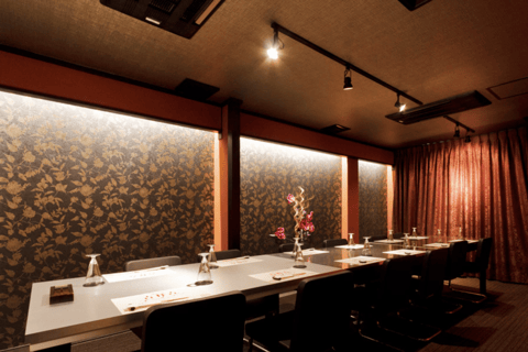 Kobe’s Top Restaurant Reservation for A5 Kobe Beef & Sushi Kobe Beef Special Meal Set (Sashimi & Sirloin Steak)